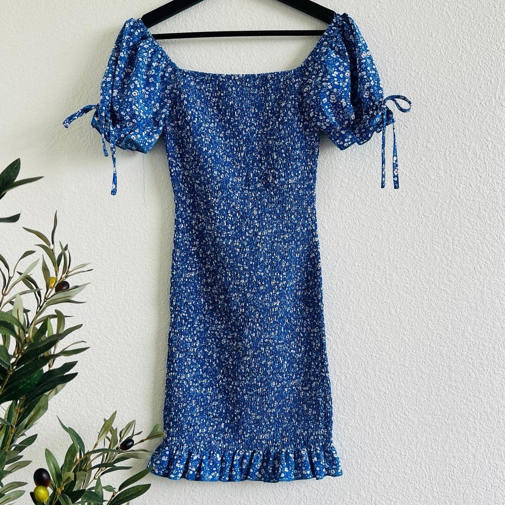 Floral Shirred Mini Dress size S